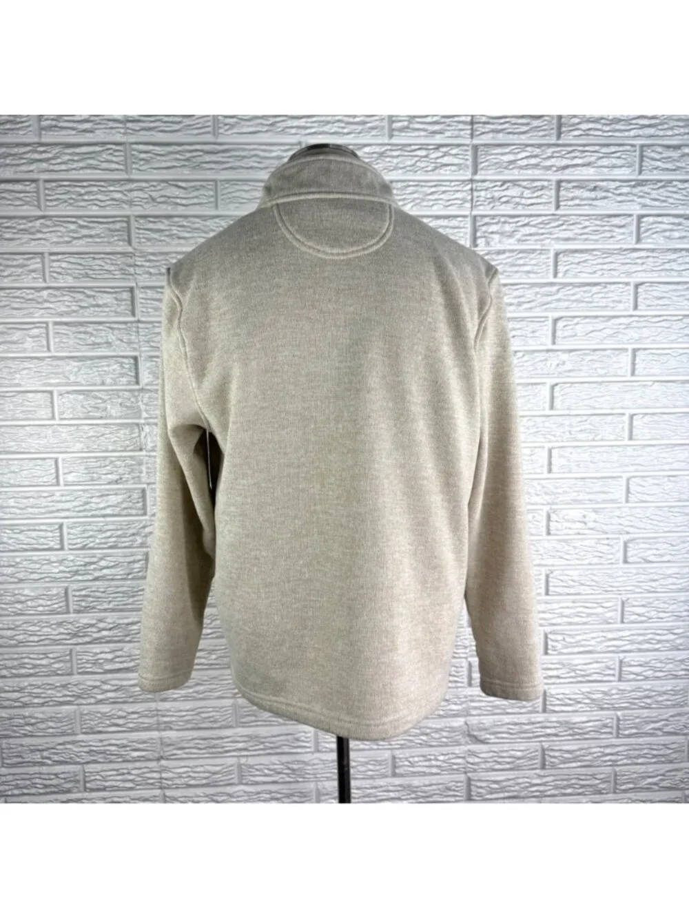 Izod cream colored